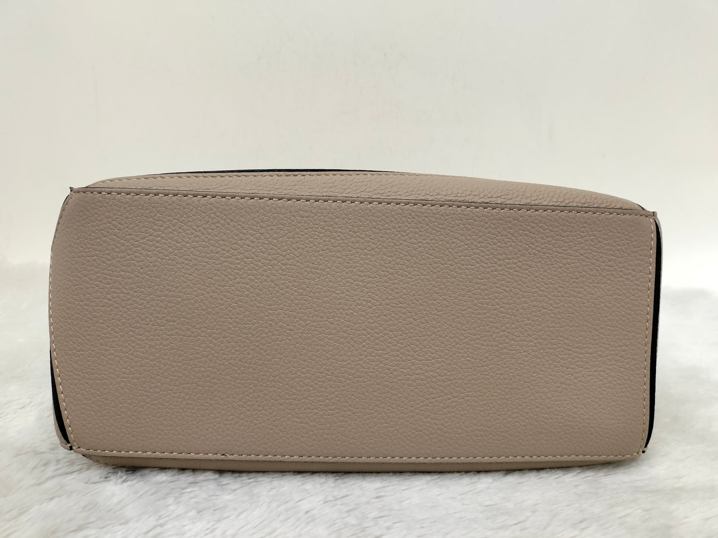 Loewe Puzzle Small Grained Sand GHW 2021