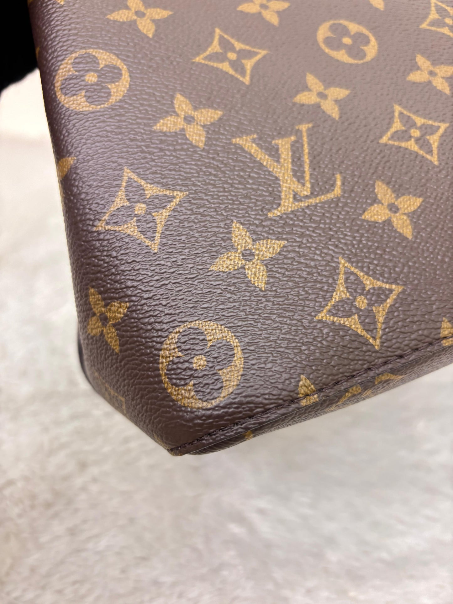 LV Neo Noe MM Monogram Coquelicot 2024 (CHIP)