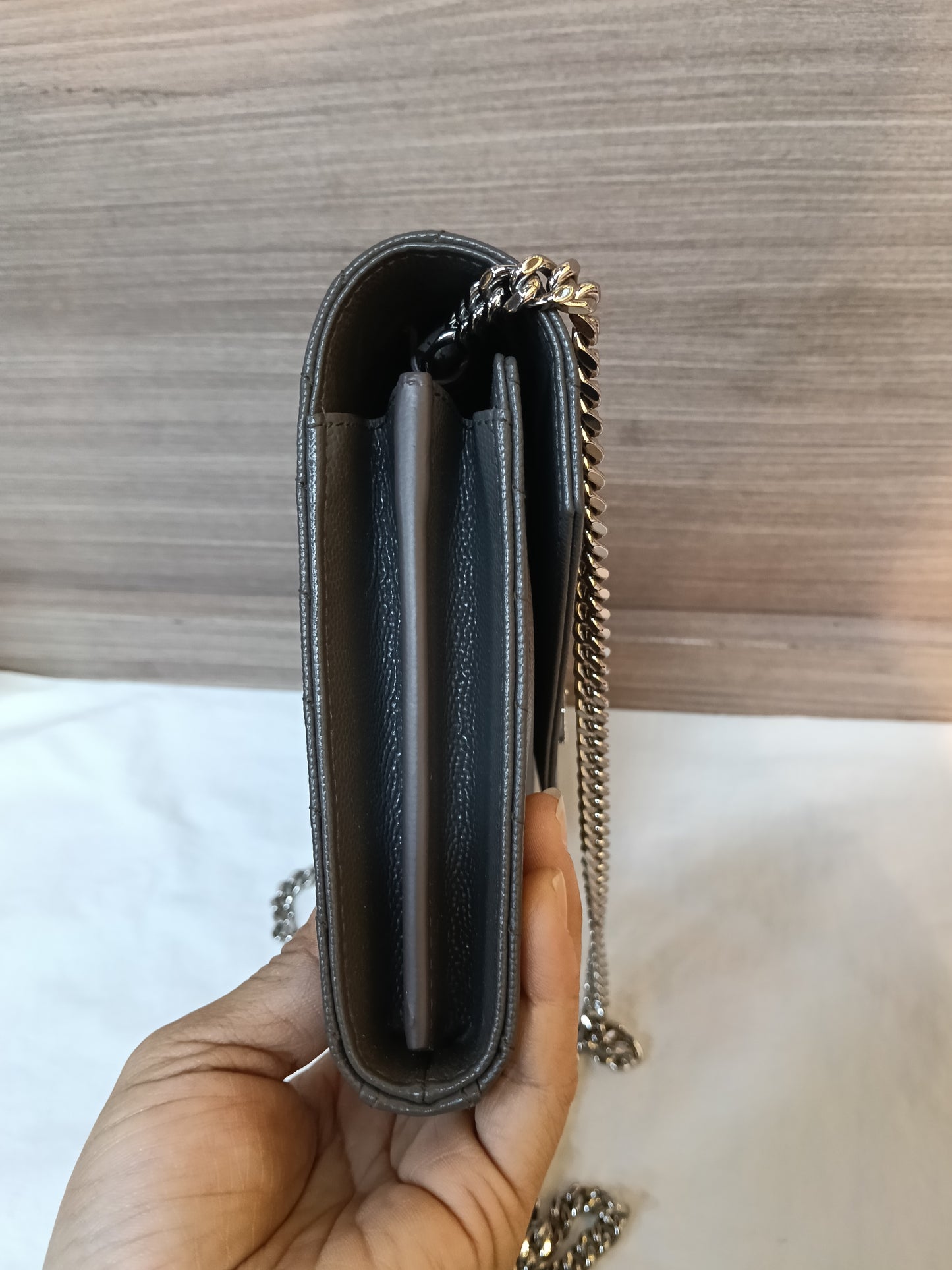YsL WOC 22 Matelasse Monogramme Grained Grey SHW 2018