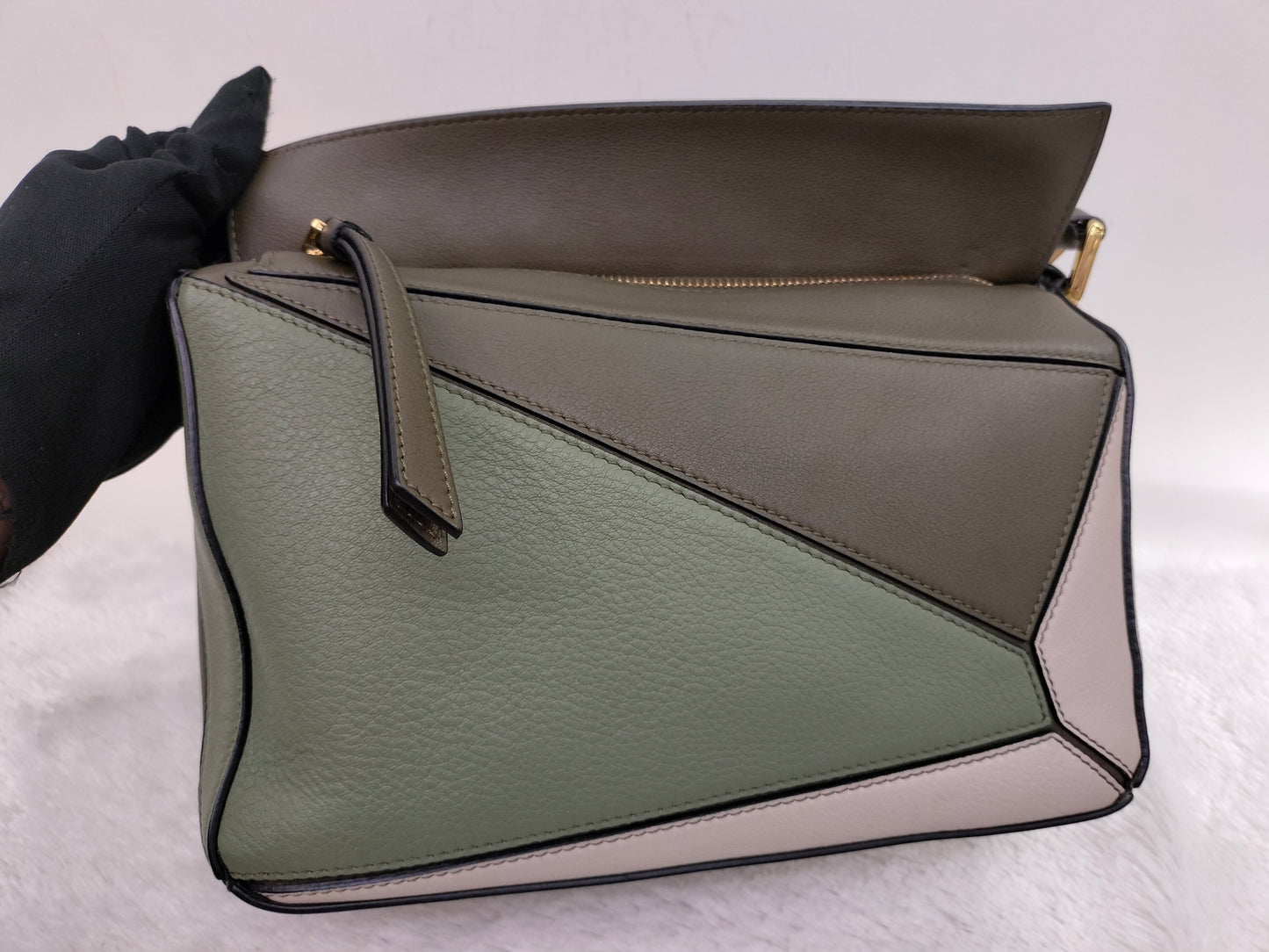 Loewe Puzzle Small Green Olive Oak GHW 2022