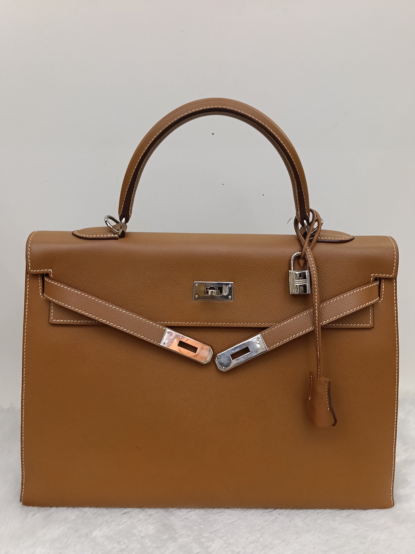 K35 Epsom Sellier Gold PHW #J square