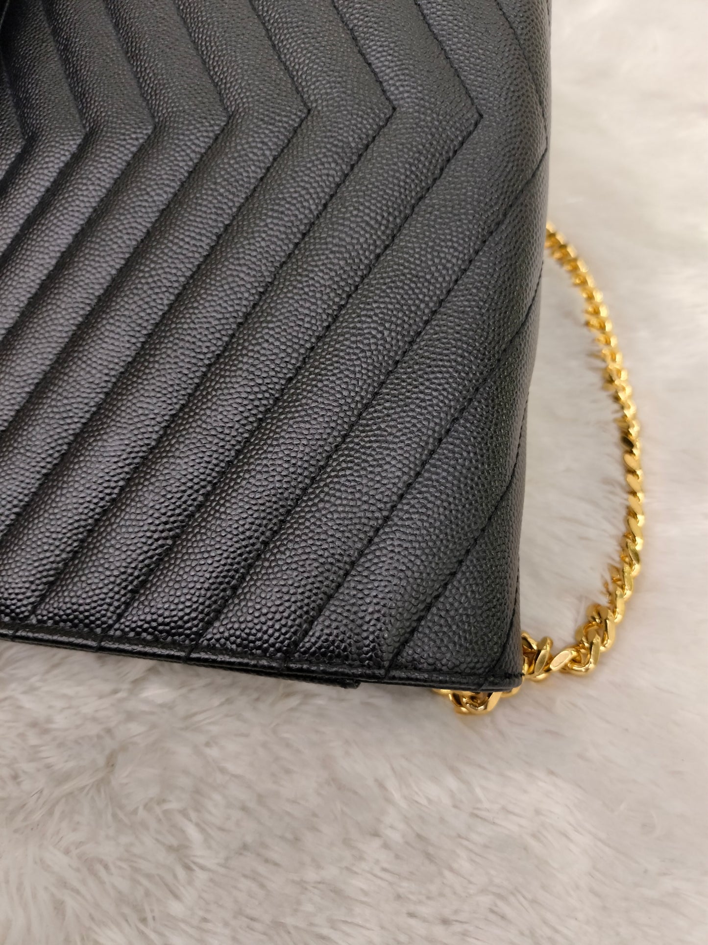 YsL WOC 22 Chevron Grained Black GHW 2021
