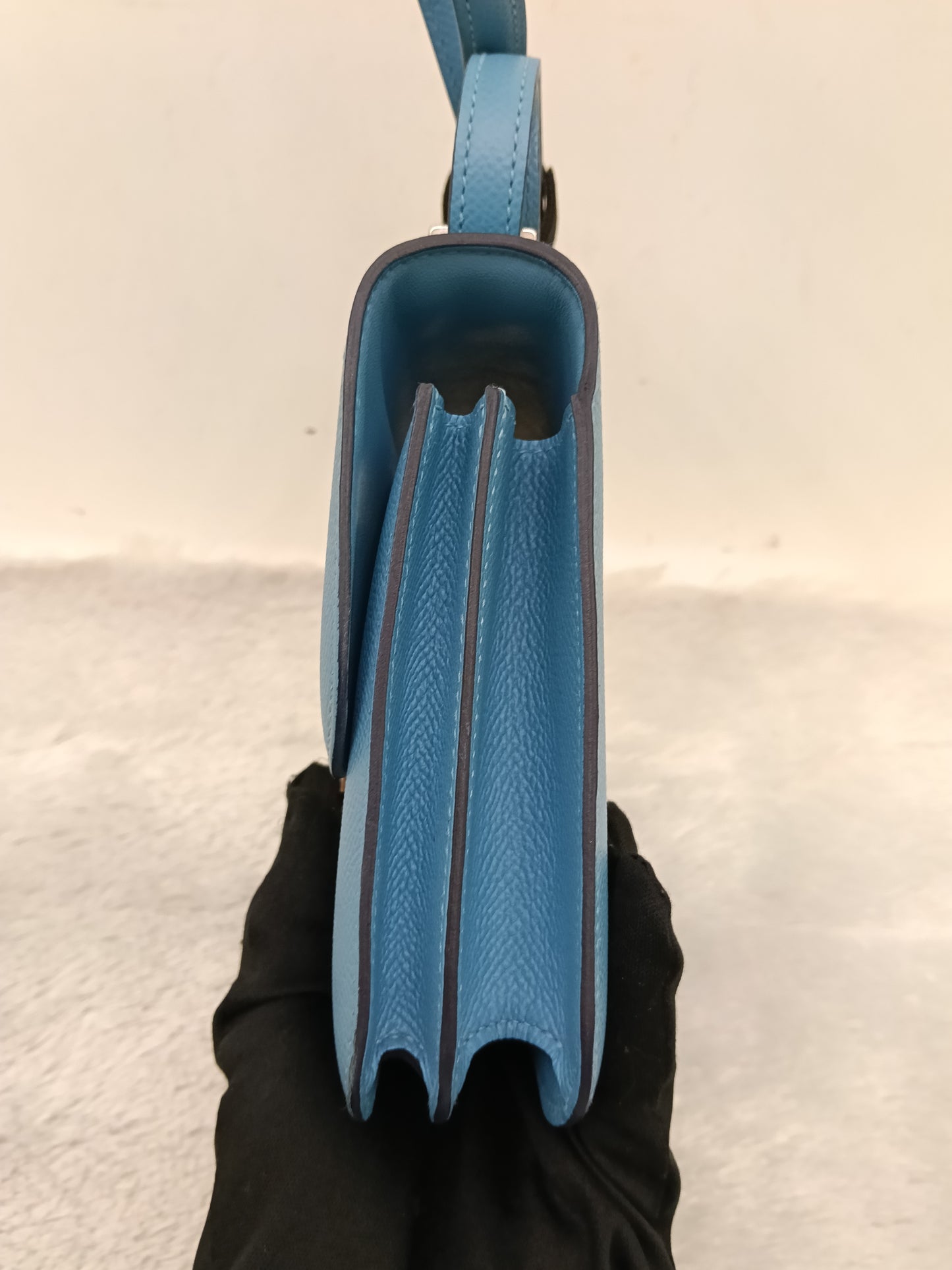 Hermes Constance 18 Epsom Bleu De Nord Rouge De Coeur Enamel PHW #Y