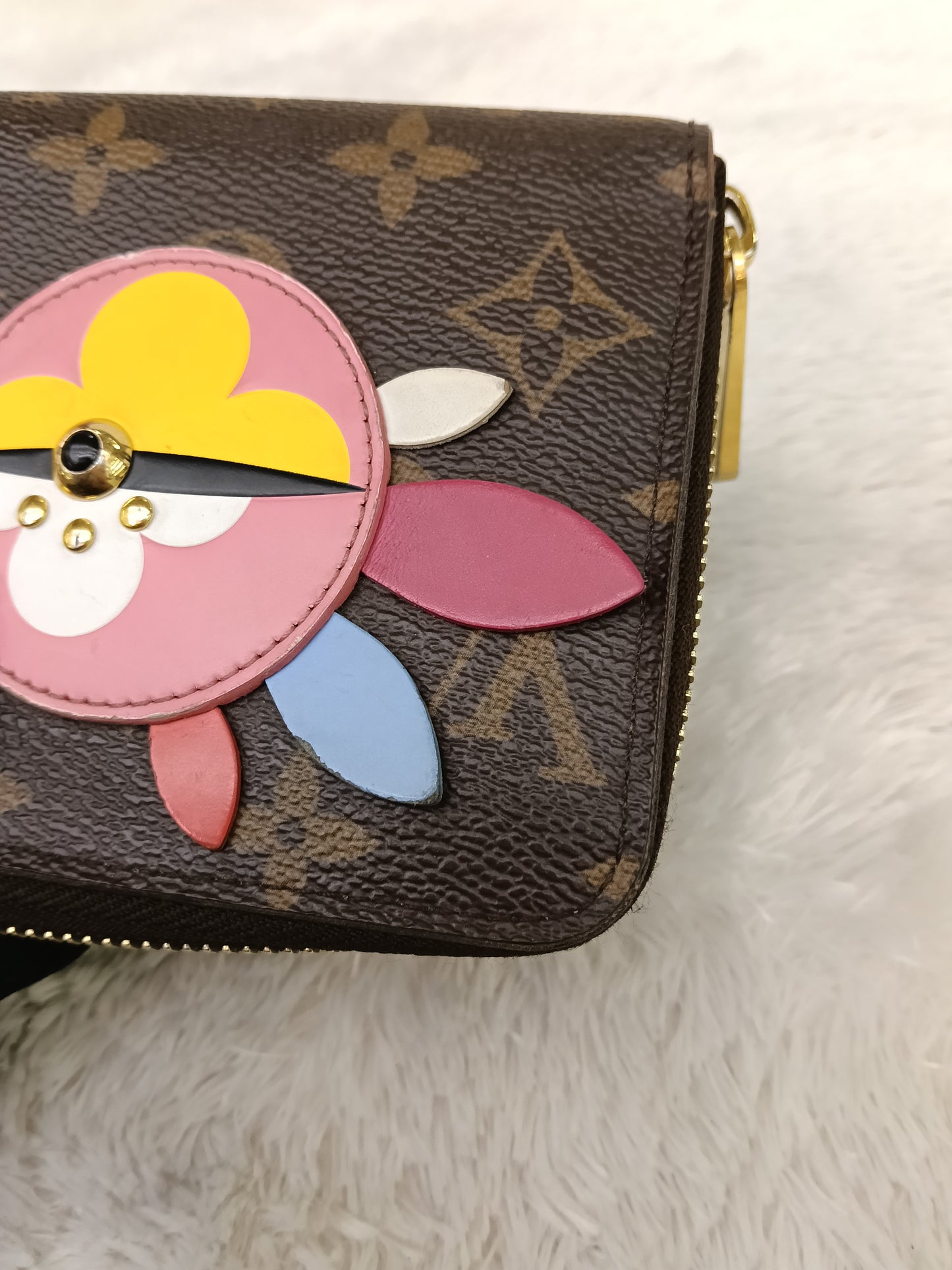 LV Zippy Wallet Monogram Lovely Bird