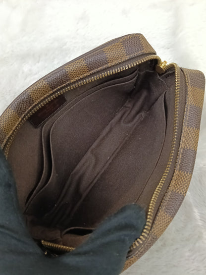 LV Macao Pochette Damier 2012