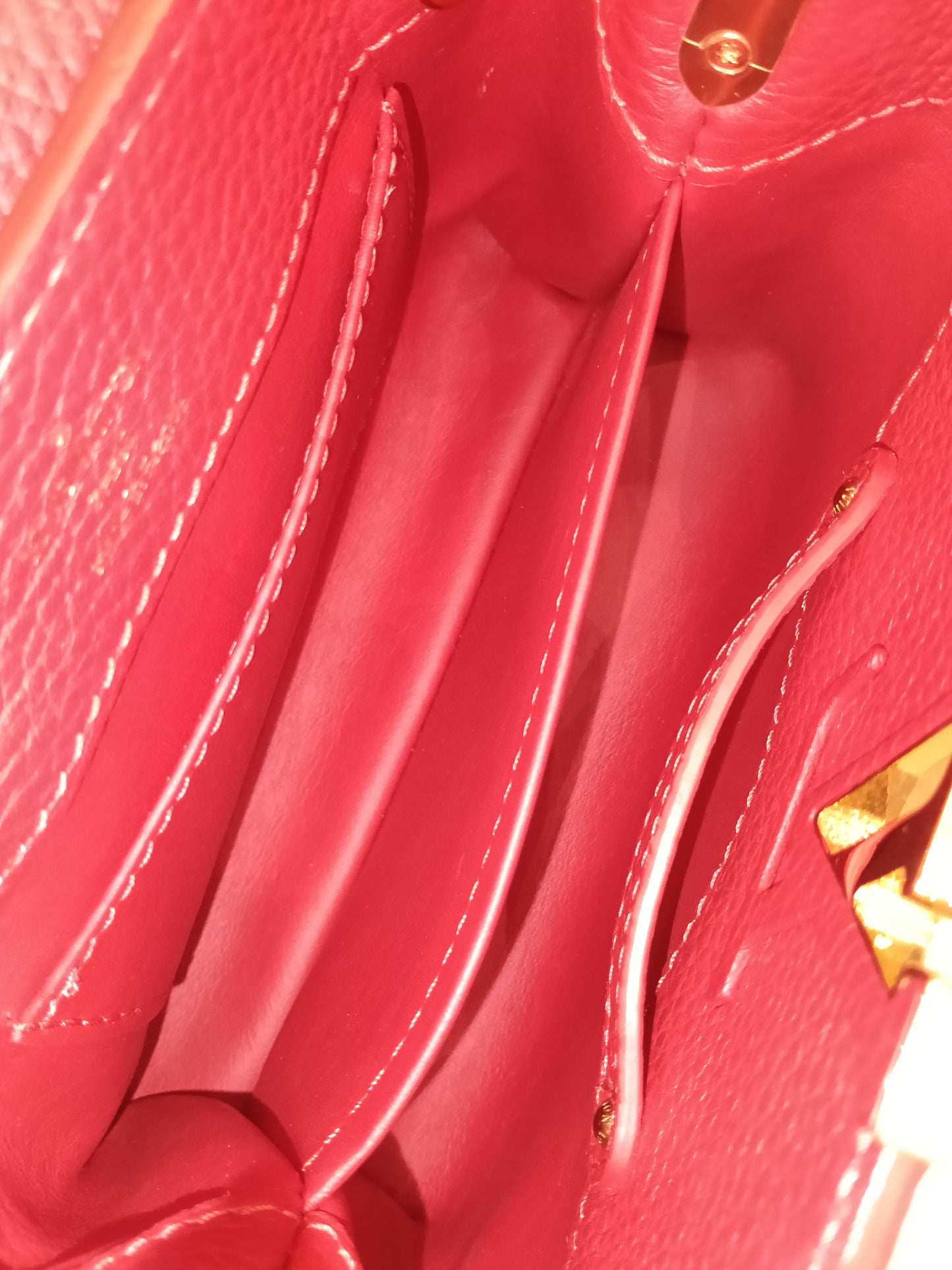 LV Capucines Mini Taurillon Scarlet 2020