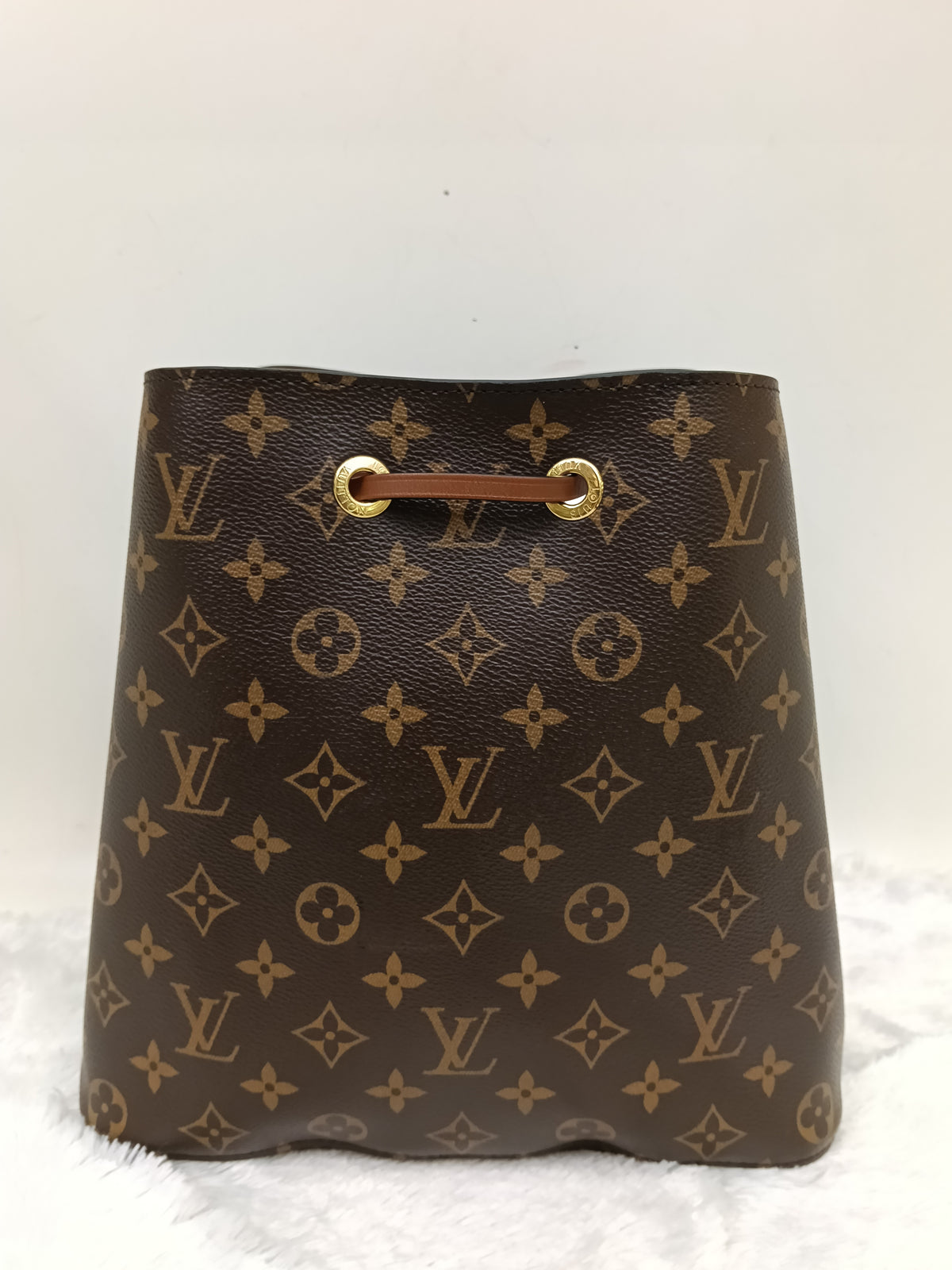 LV Neo Noe MM Monogram Caramel 2019