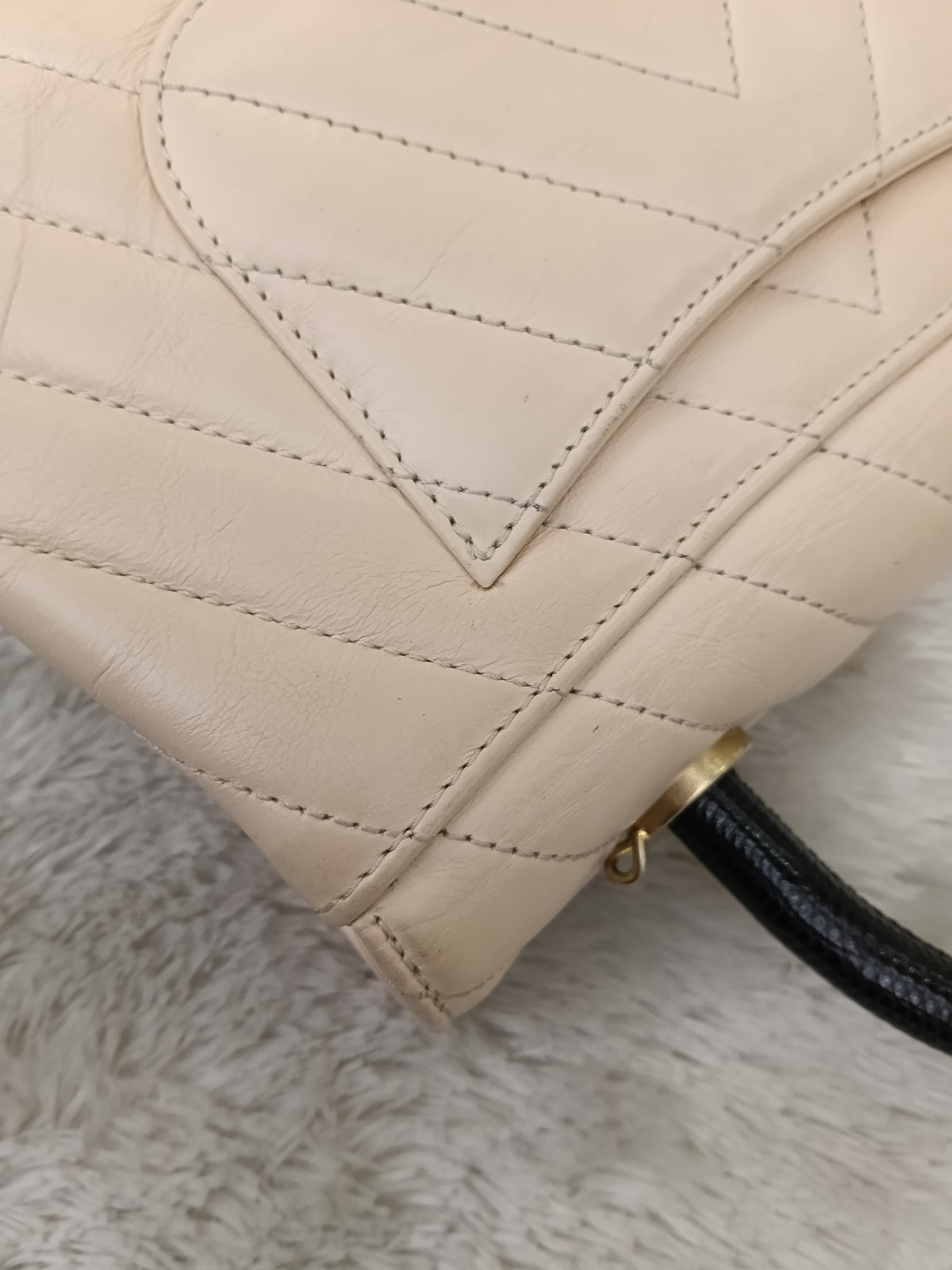 Chanel Coco Handle Small Chevron Calfskin Beige Handle Lizard GHW #25