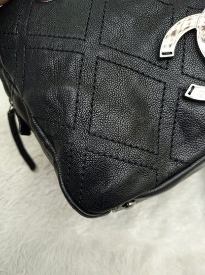 Chanel Tote Diamond Stitch Small Caviar Black SHW #10