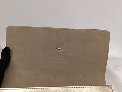 LV Pouch Louise EW Cuir Dore 2015