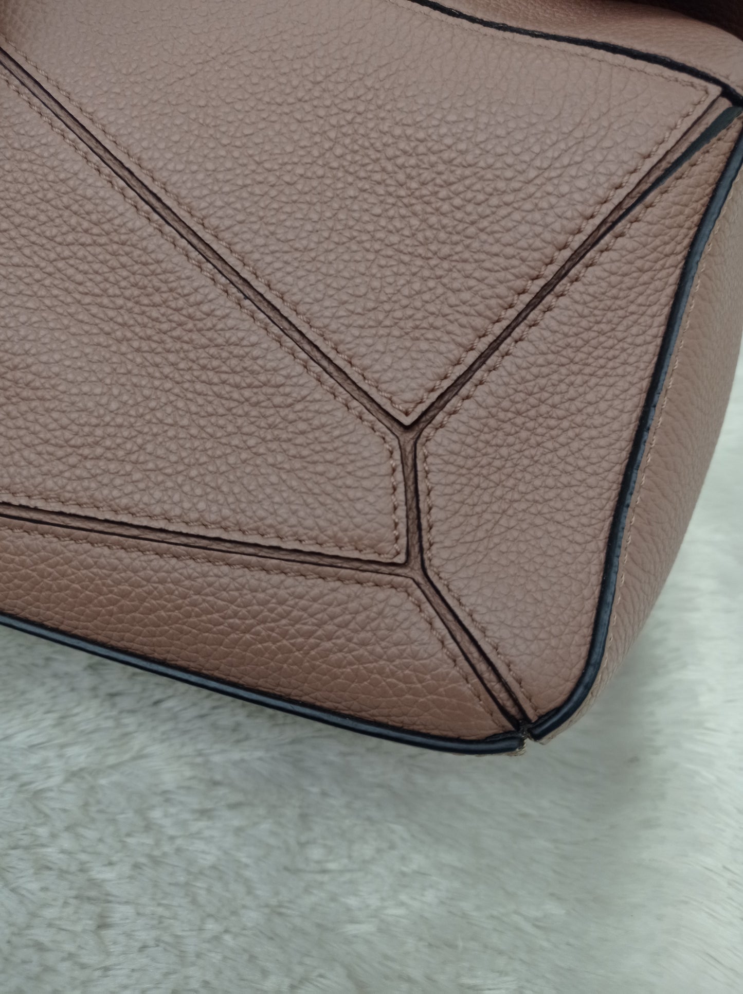 Loewe Puzzle Small Grained Dark Blush GHW 2021