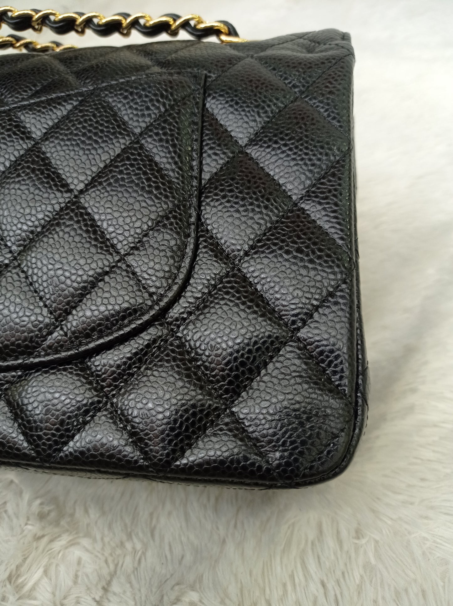 Chanel Medium Caviar Black GHW DF (CHIP)