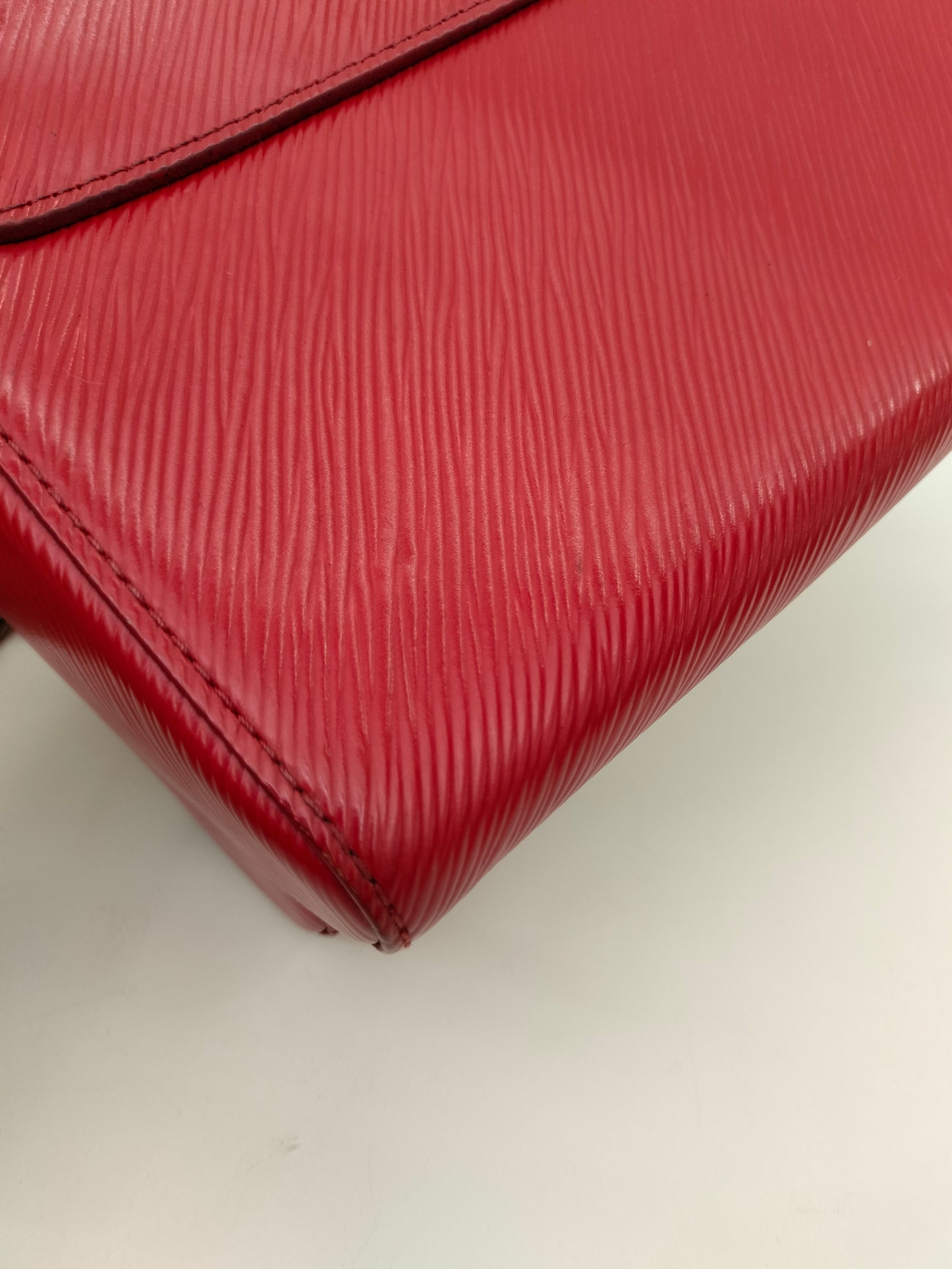 LV Twist MM Epi Red 2016