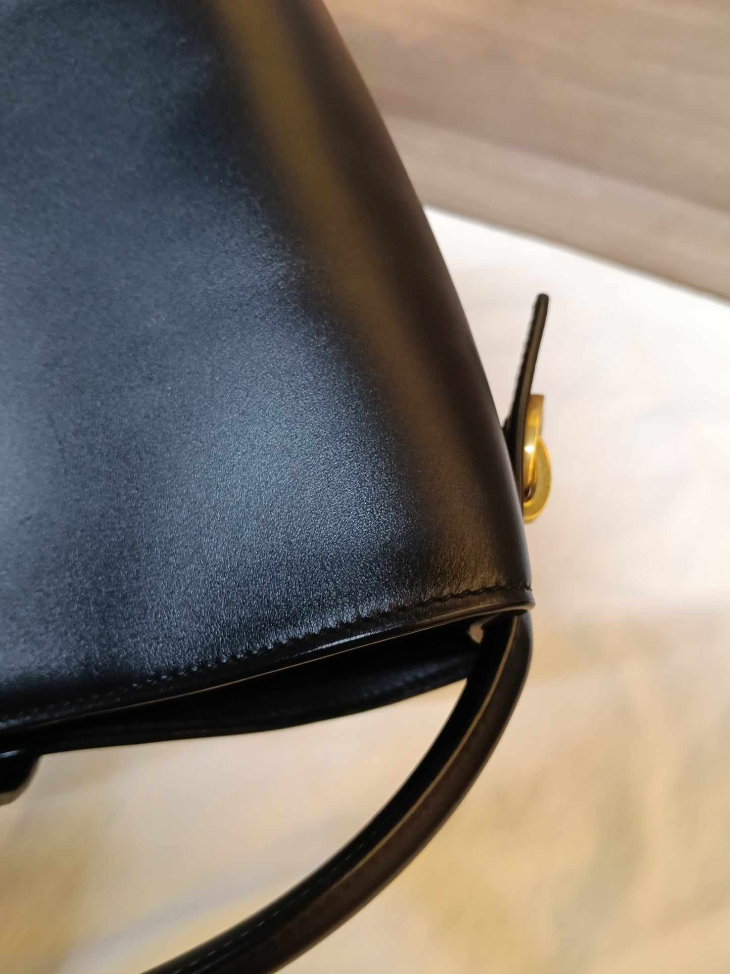 YsL Le37 Small Calfskin Black GHW 2023