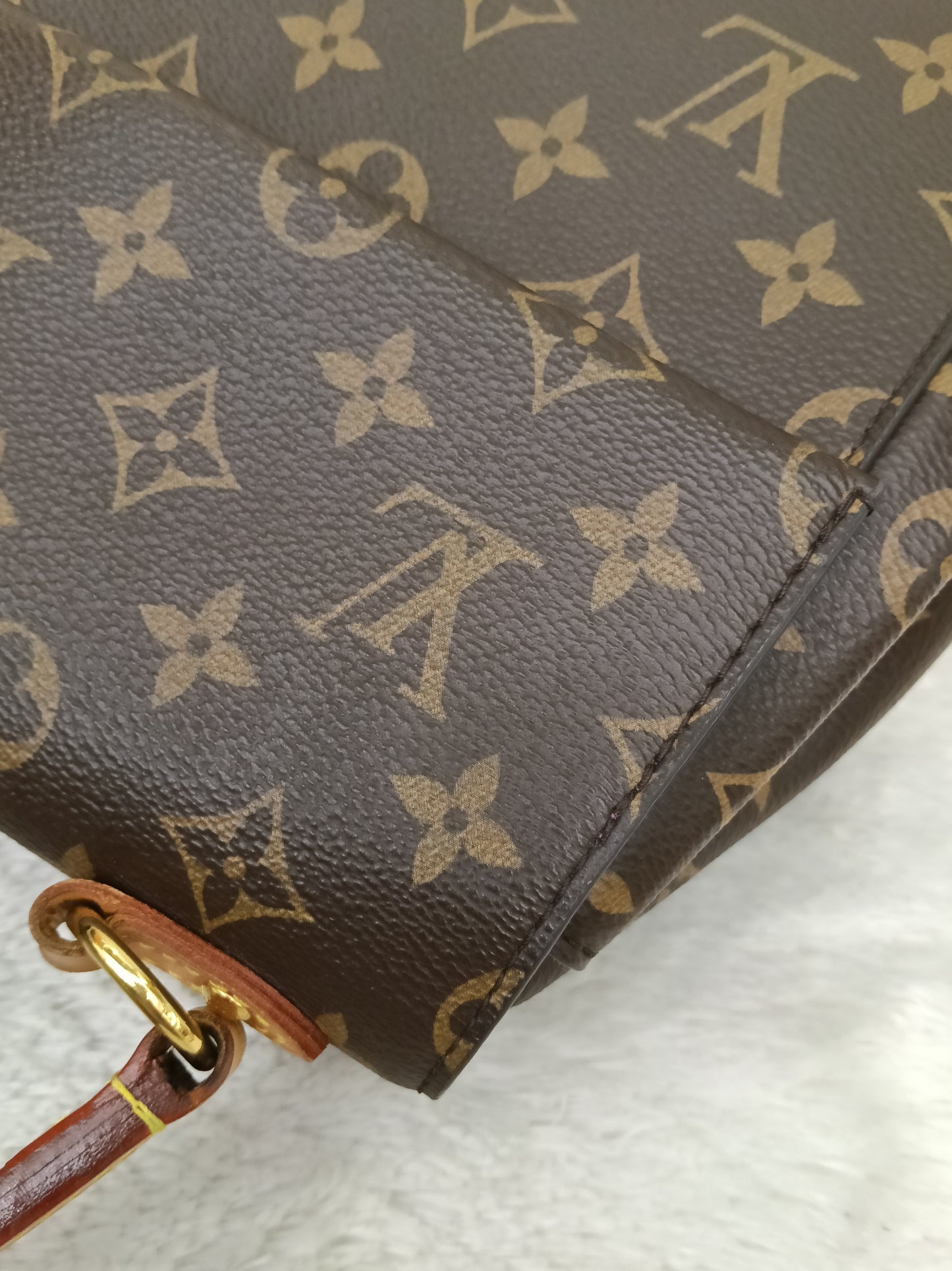 LV Clunny BB Monogram Bordeaux Fuchsia 2018