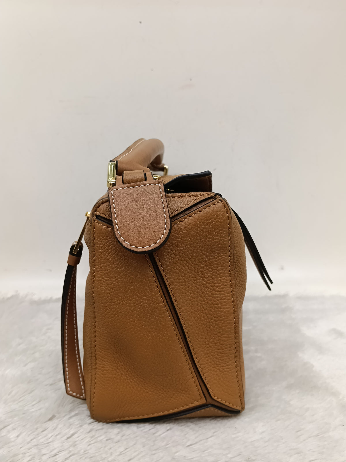 Loewe Puzzle Small Grained Caramel SHW 2020