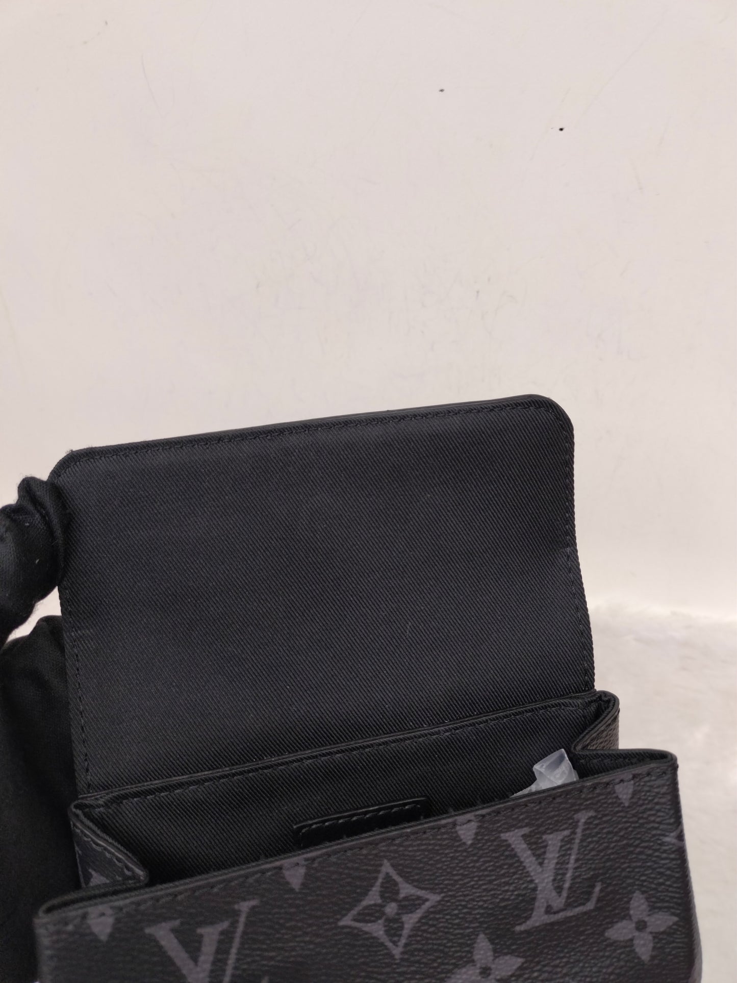 LV Nano Steamer Monogram Eclipse (CHIP)