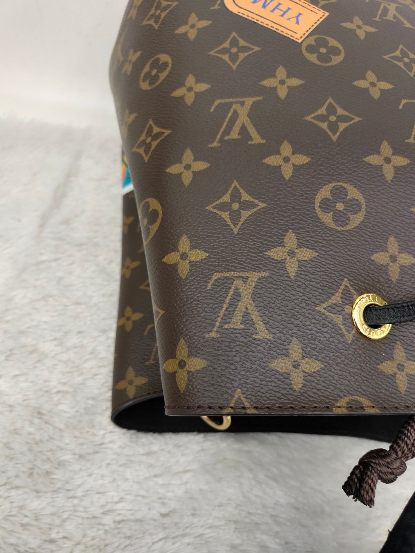 LV Neo Noe Monogram World Tour