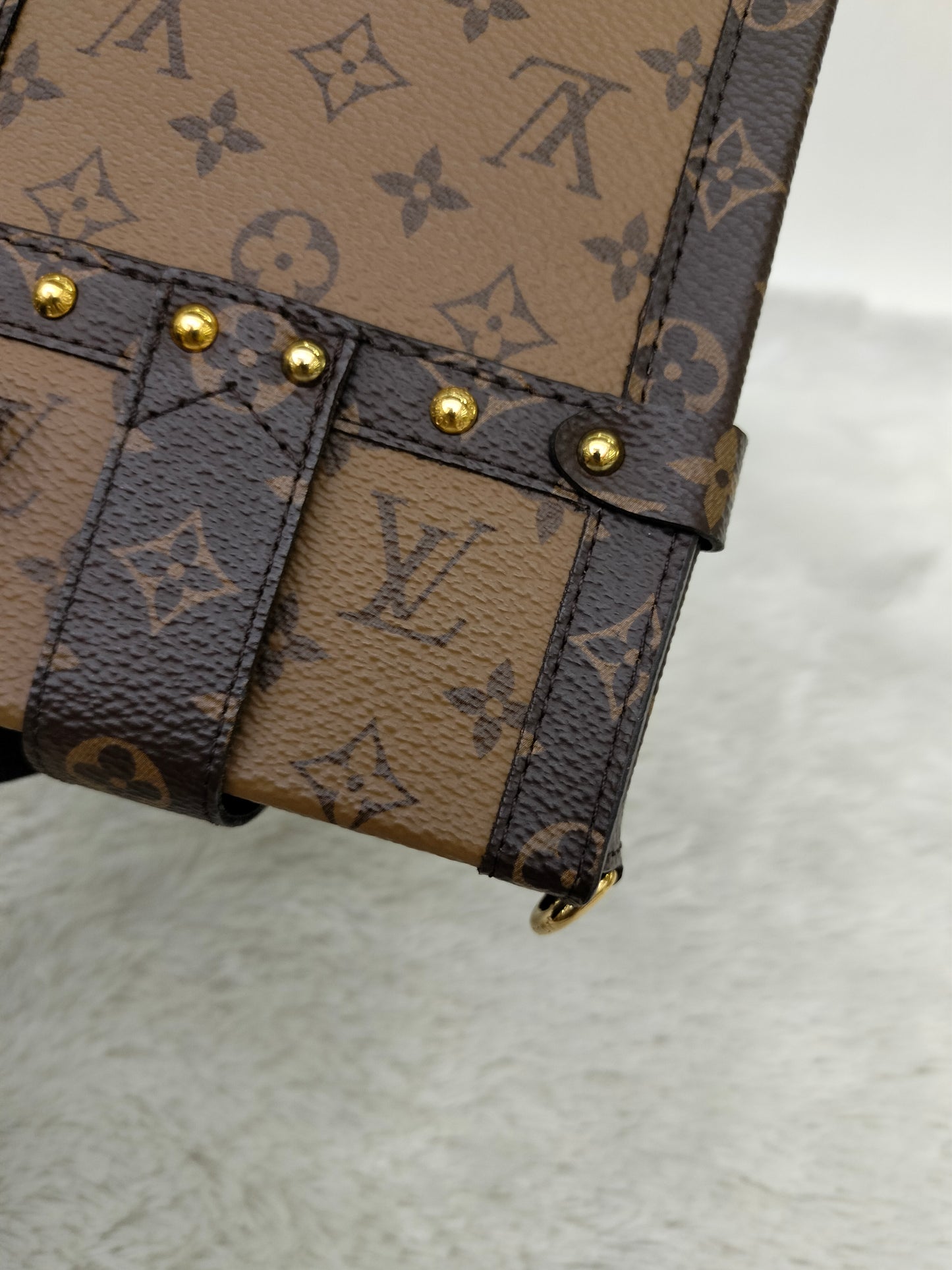 LV Pochette Trunk Vertical Monogram Reverse 2019