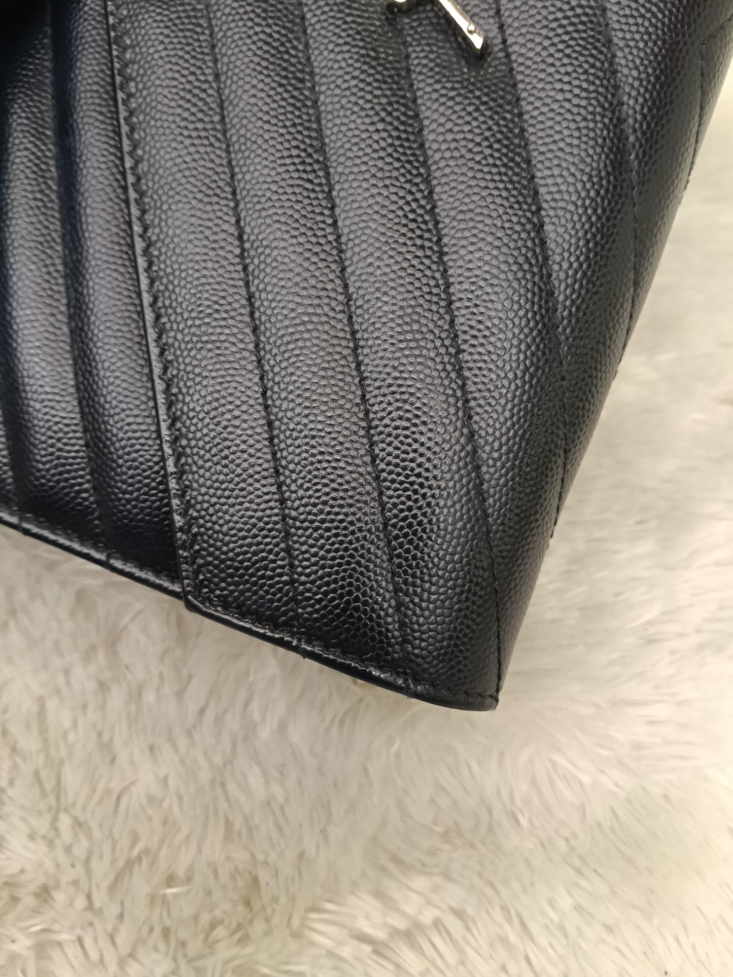 YsL WOC 22 Matelasse Monogramme Grained Navy SHW 2018