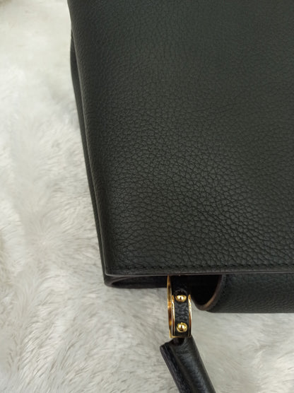 LV Capucines PM Taurillon Noir 2019