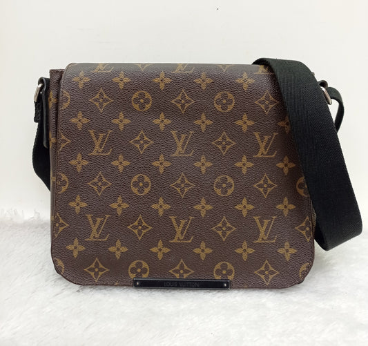 LV District PM Monogram Macassar