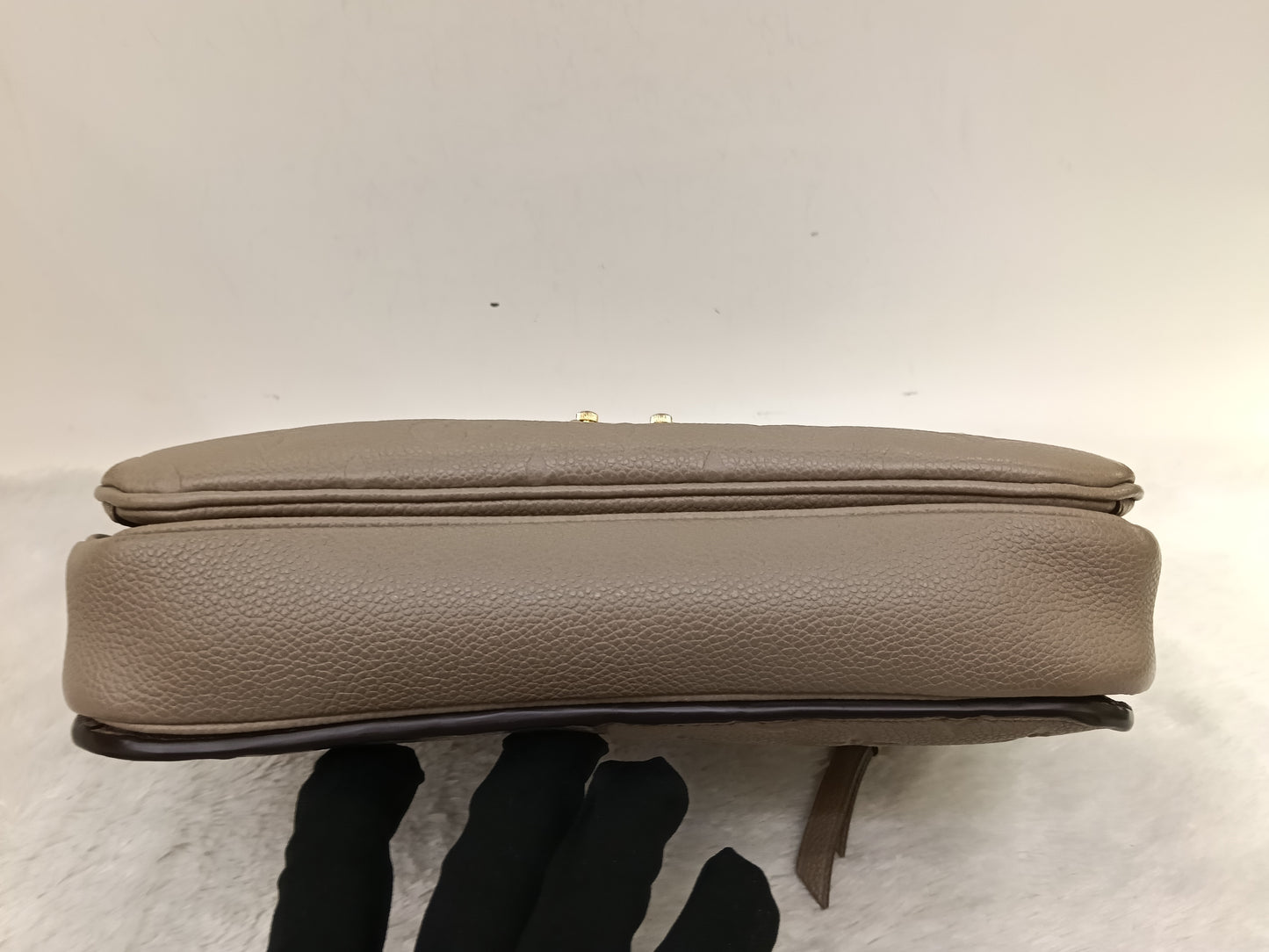 LV Metis Monogram Empreinte Tourterelle (CHIP)