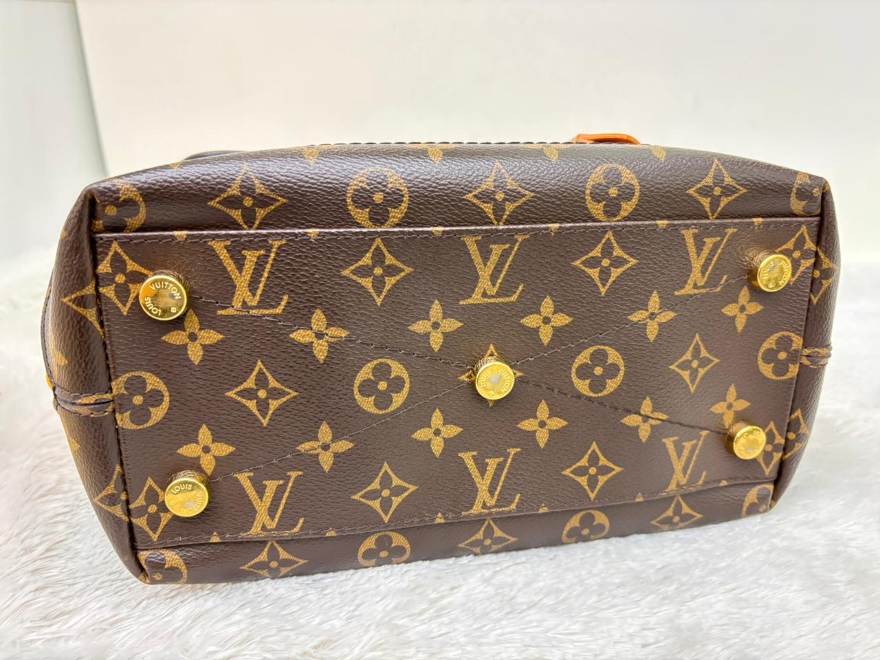 LV Majestueux PM Monogram Exotique Ostrich Lizard Ocre 2013