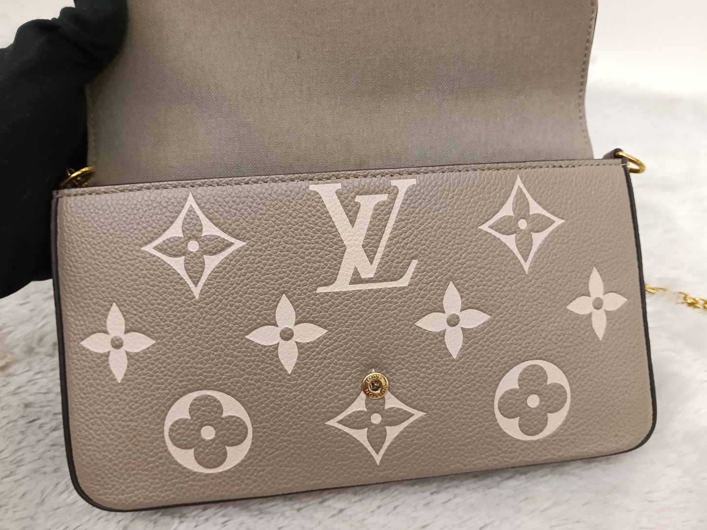 LV Pochette Felicie GM Monogram Empreinte Tourterelle Creme (CHIP)