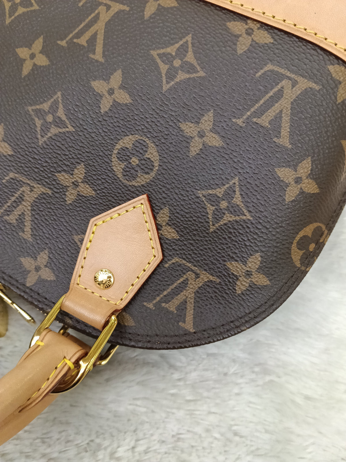 LV Alma BB Monogram 2024 (CHIP)