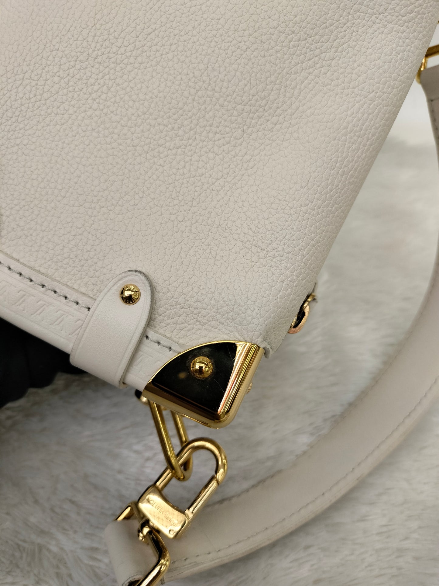 LV Side Trunk PM Grained Calfskin Chalk (CHIP)