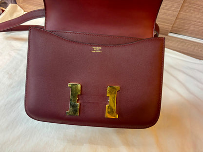 Constance 24 Epsom Bordeaux GHW #Y