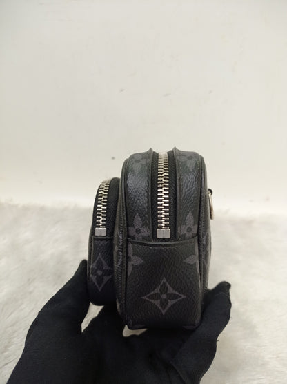 LV Outdoor Pouch Monogram Eclipse (CHIP)