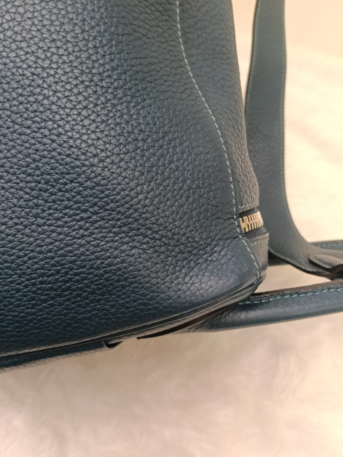 Lindy 30 Clem Colvert Turquoise PHW #R square