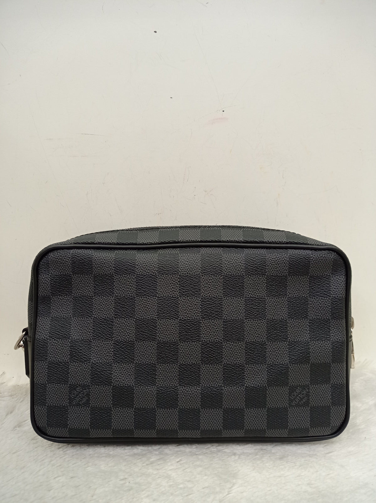 LV Kasai Clutch Graphite 2018