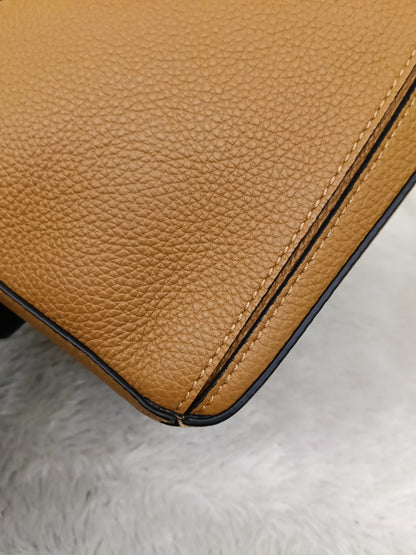Loewe Puzzle Small Grained Caramel GHW 2023