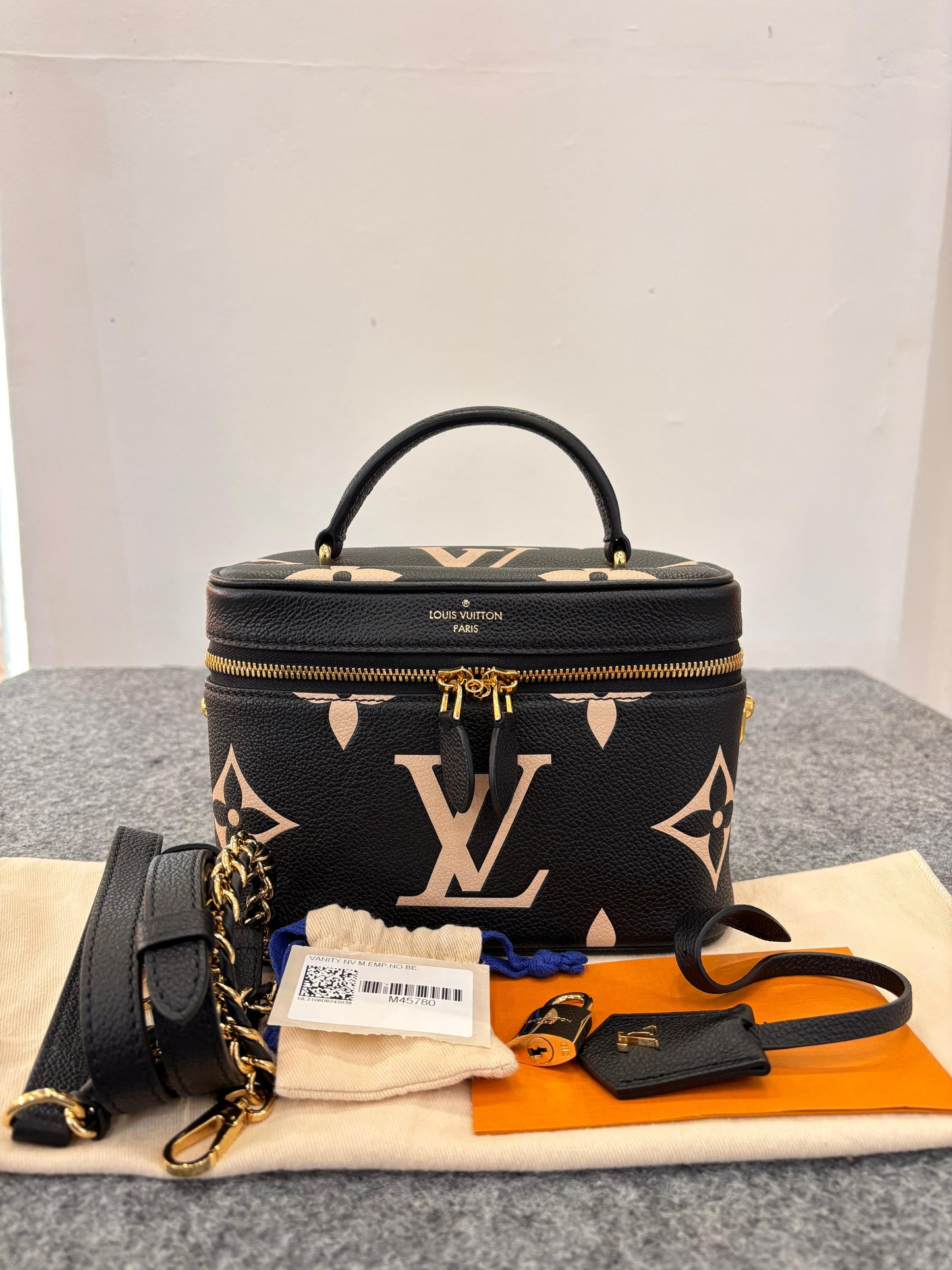 LV Vanity NV Monogram Empreinte Noir Beige (CHIP)