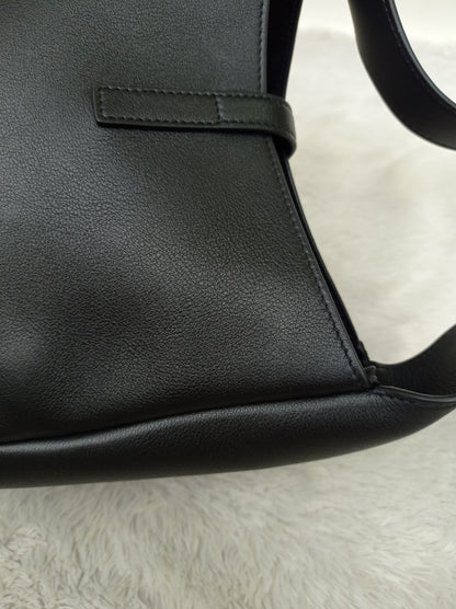 YsL Le 5 A 7 Supple Small Calfskin Black GHW 2024