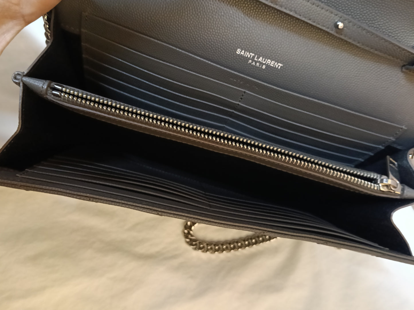 YsL WOC 22 Matelasse Monogramme Grained Grey SHW 2018