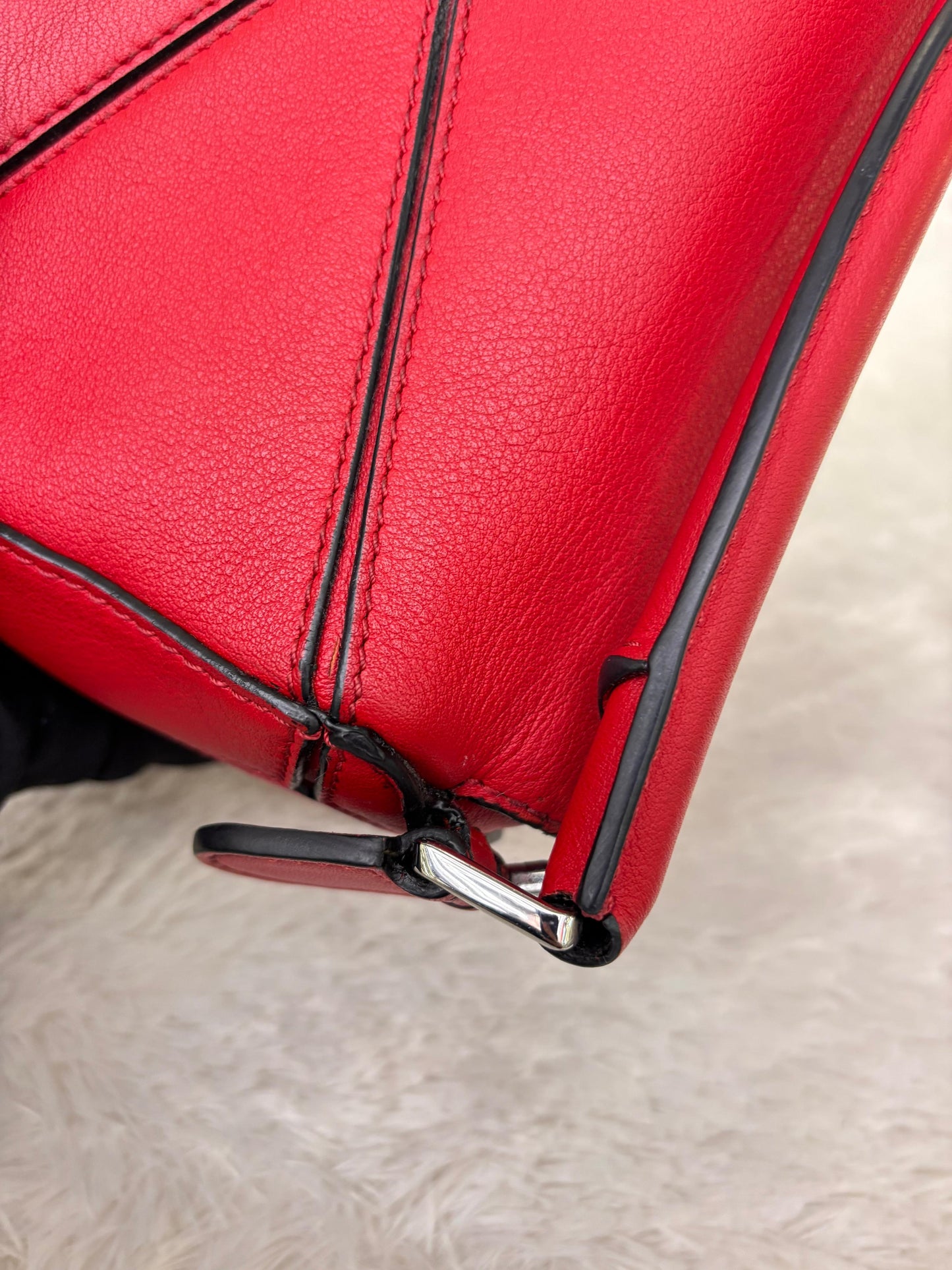 Loewe Puzzle Mini Red SHW 2018