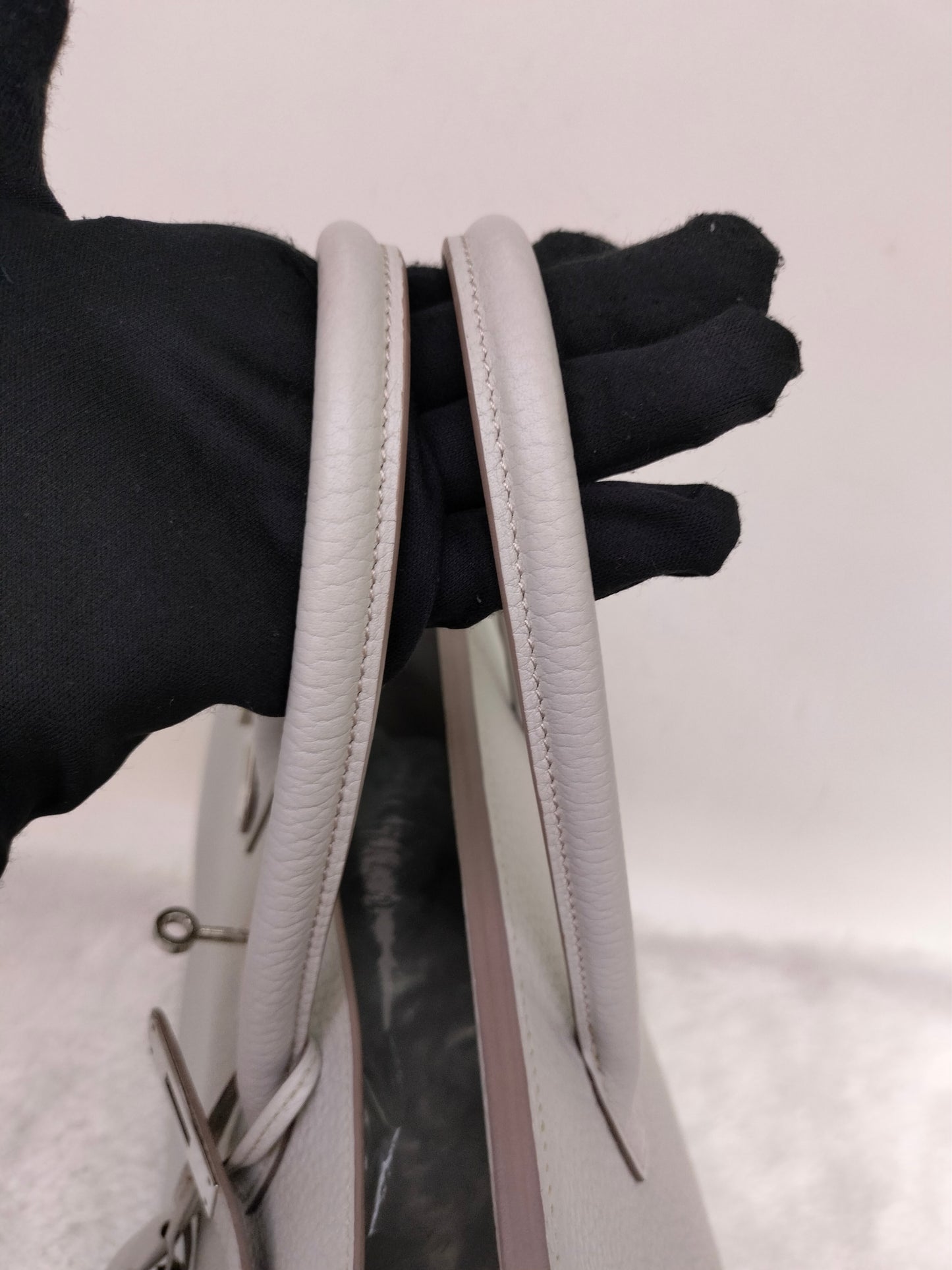 B35 Fjord Gris Perle PHW #Q square