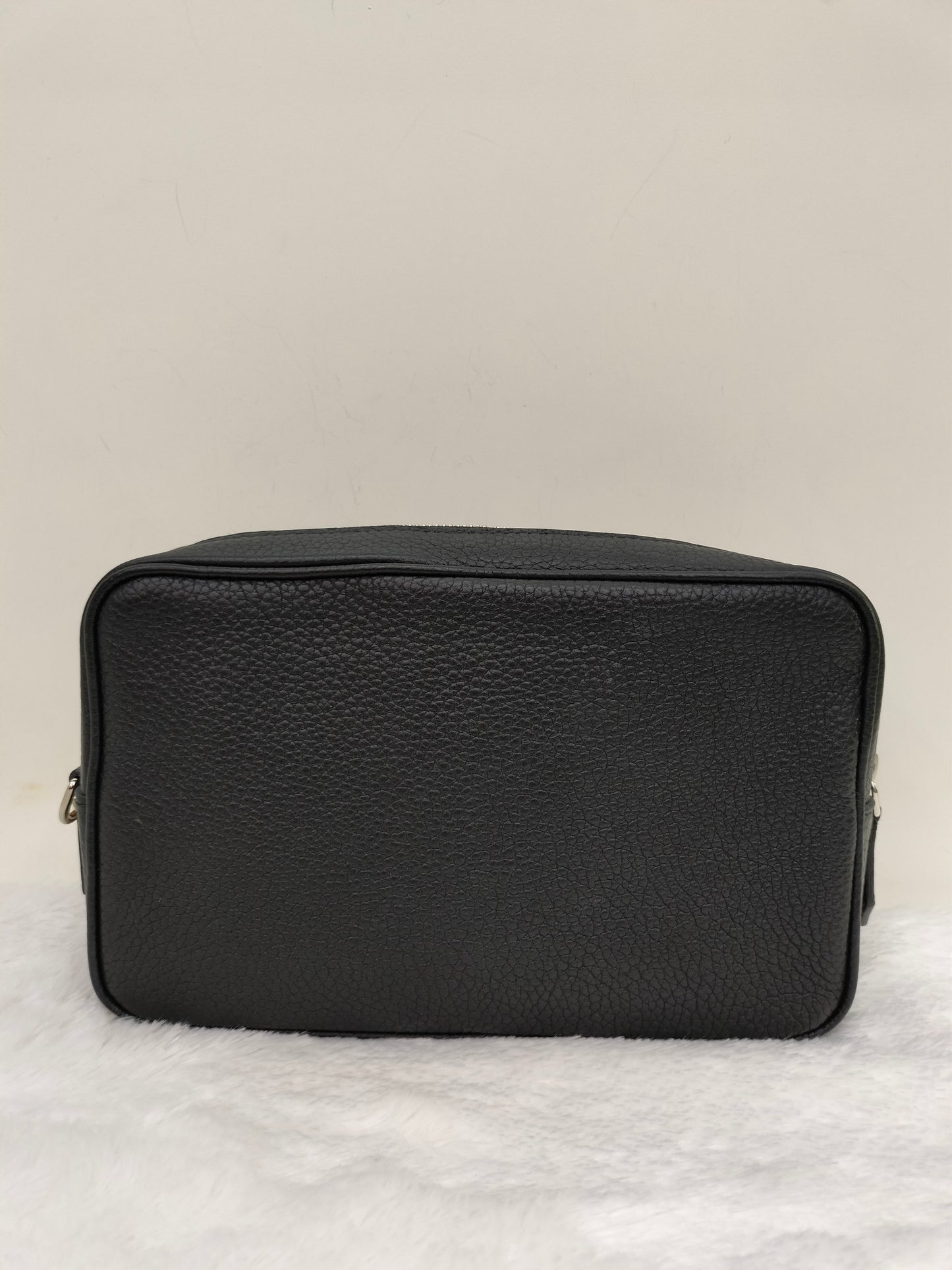 LV Kasai Clutch Grained Black 2019