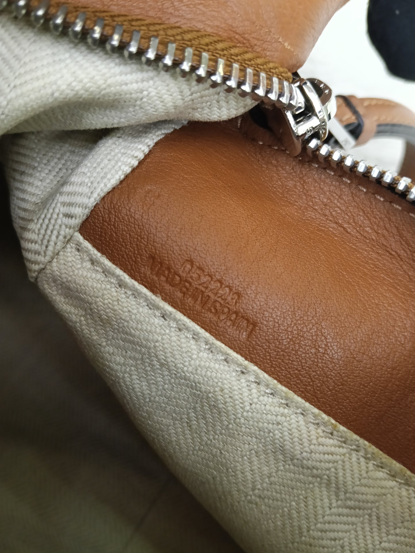 Loewe Puzzle Calfskin Small Tan SHW 2022