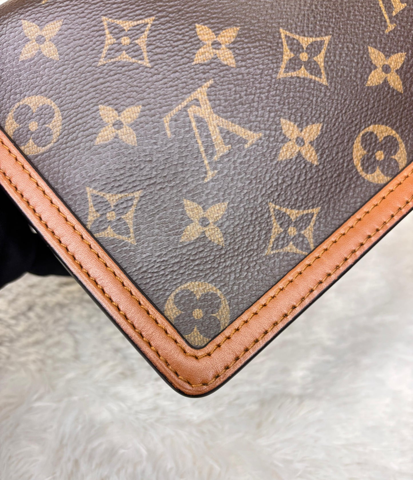 LV Dauphine Mini Monogram Reverse 2019