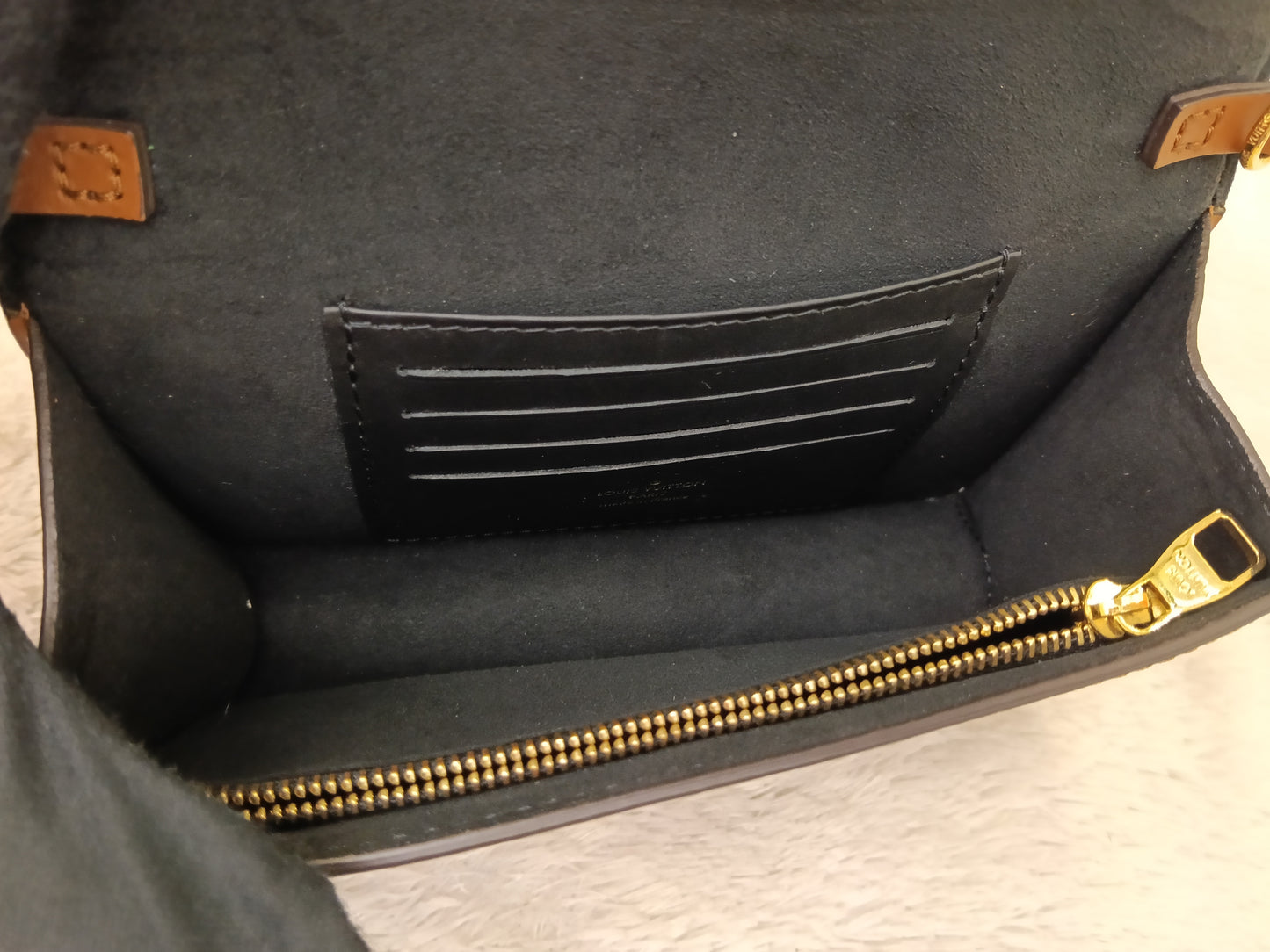 LV Portefeuille Dauphine Chain Monogram Reverse (CHIP)