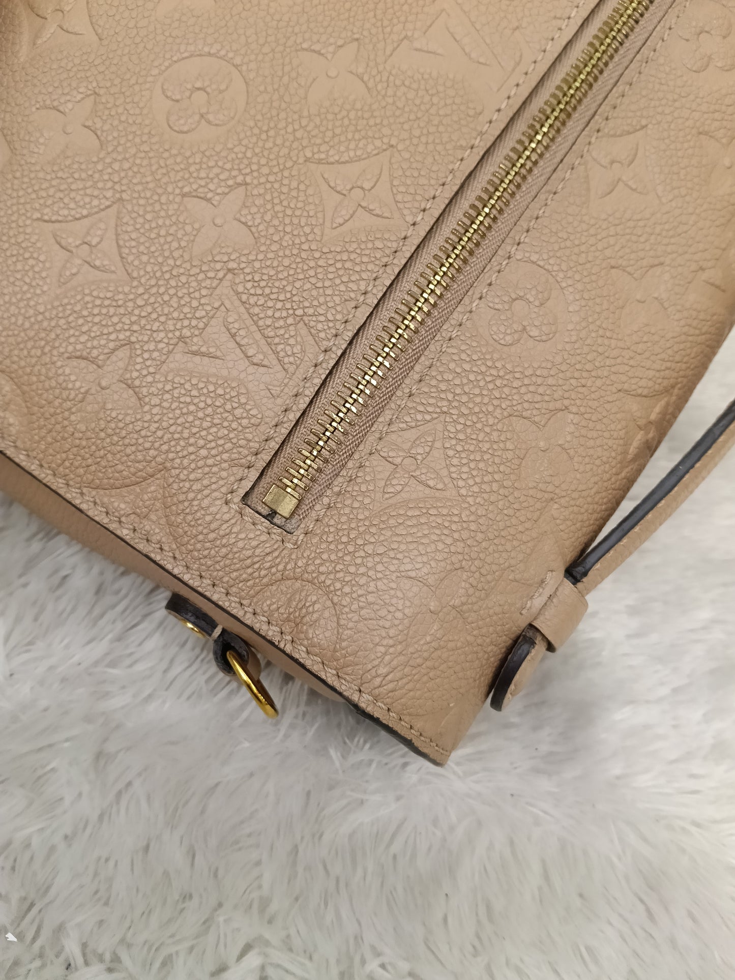 LV Metis Monogram Empreinte Papyrus 2017