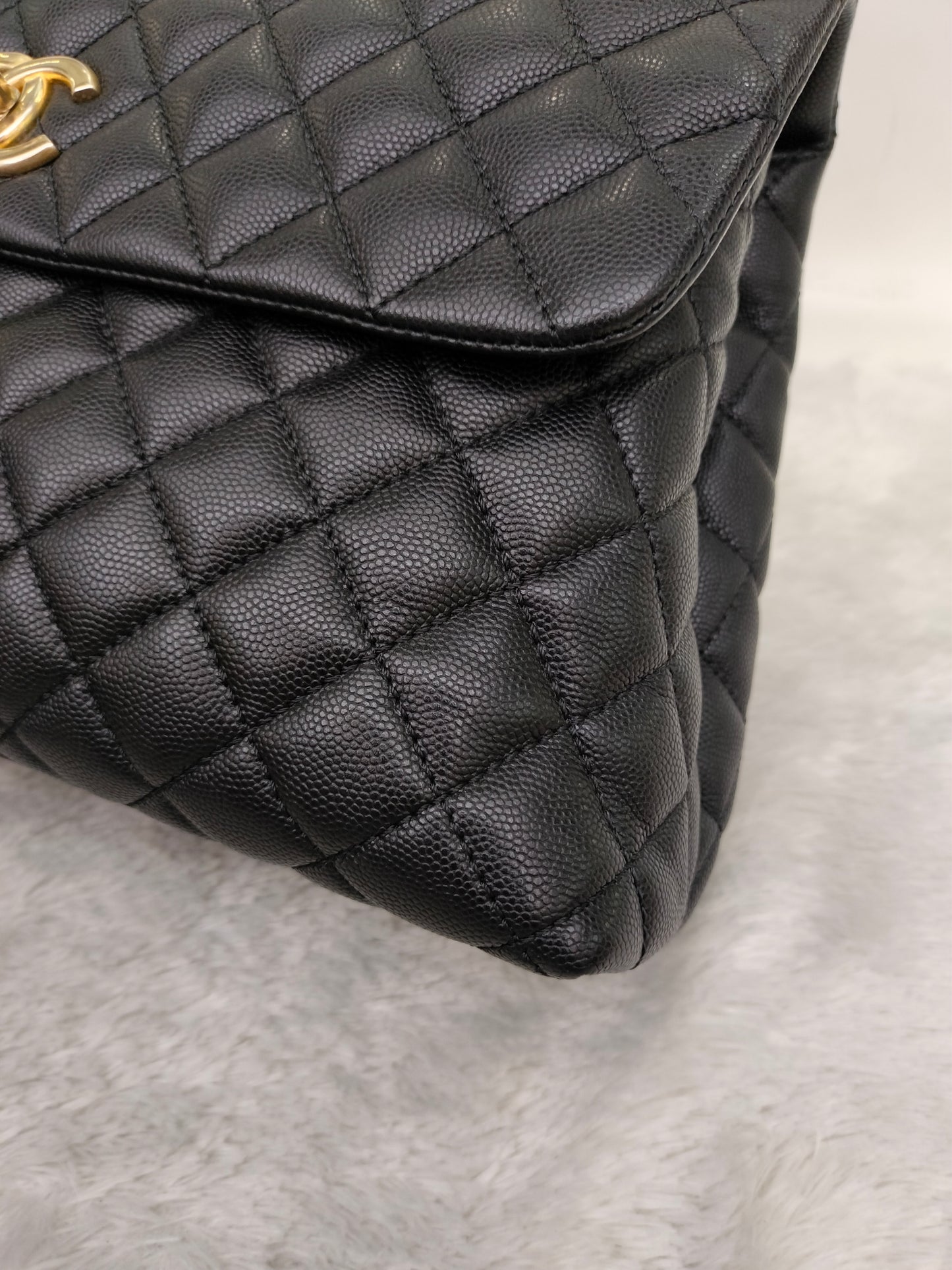 Chanel Coco Handle Large Caviar Black GHW #24