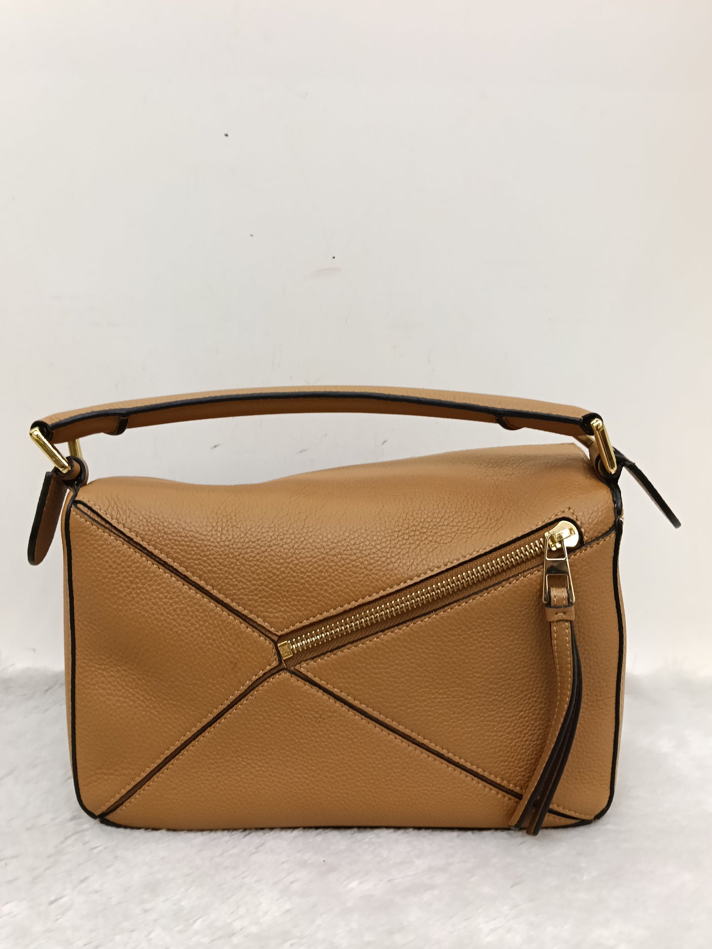 Loewe Puzzle Small Grained Caramel GHW 2023