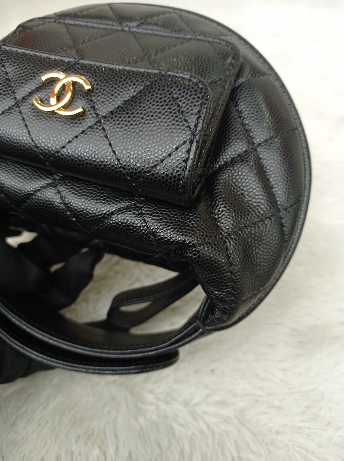 Chanel Polly Pocket Pouch Hobo Caviar Black GHW (CHIP)