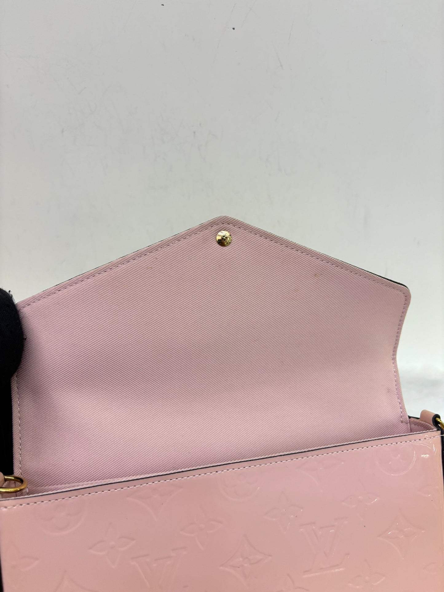 LV Felicie Monogram Vernis Rose Ballerine